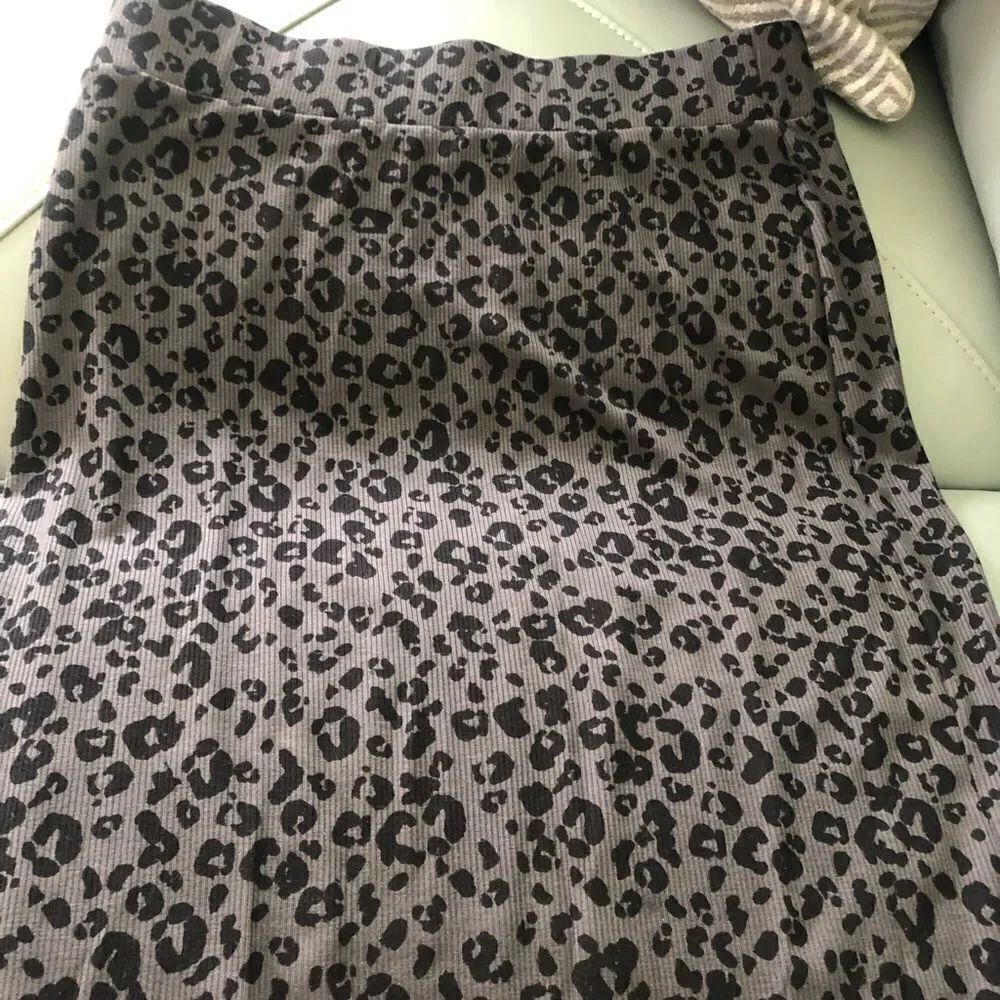 Carbon 38 body con animal print midi